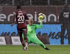 Jinnianhui官方-包含重磅！今晚巴塞罗那强势反弹转折点巴黎圣日耳曼战术微调，SKT助力球队获胜的词条