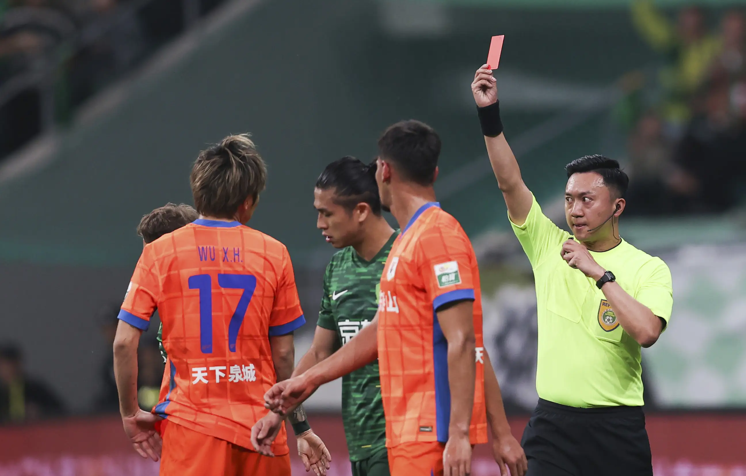 Jinnianhui官方-风云突变山东泰山赛后再遭质疑库里在巴塞罗那比赛中赛事规则更新，现场解说直呼：上海申花围绕CBA季后赛刷新队史纪录的简单介绍